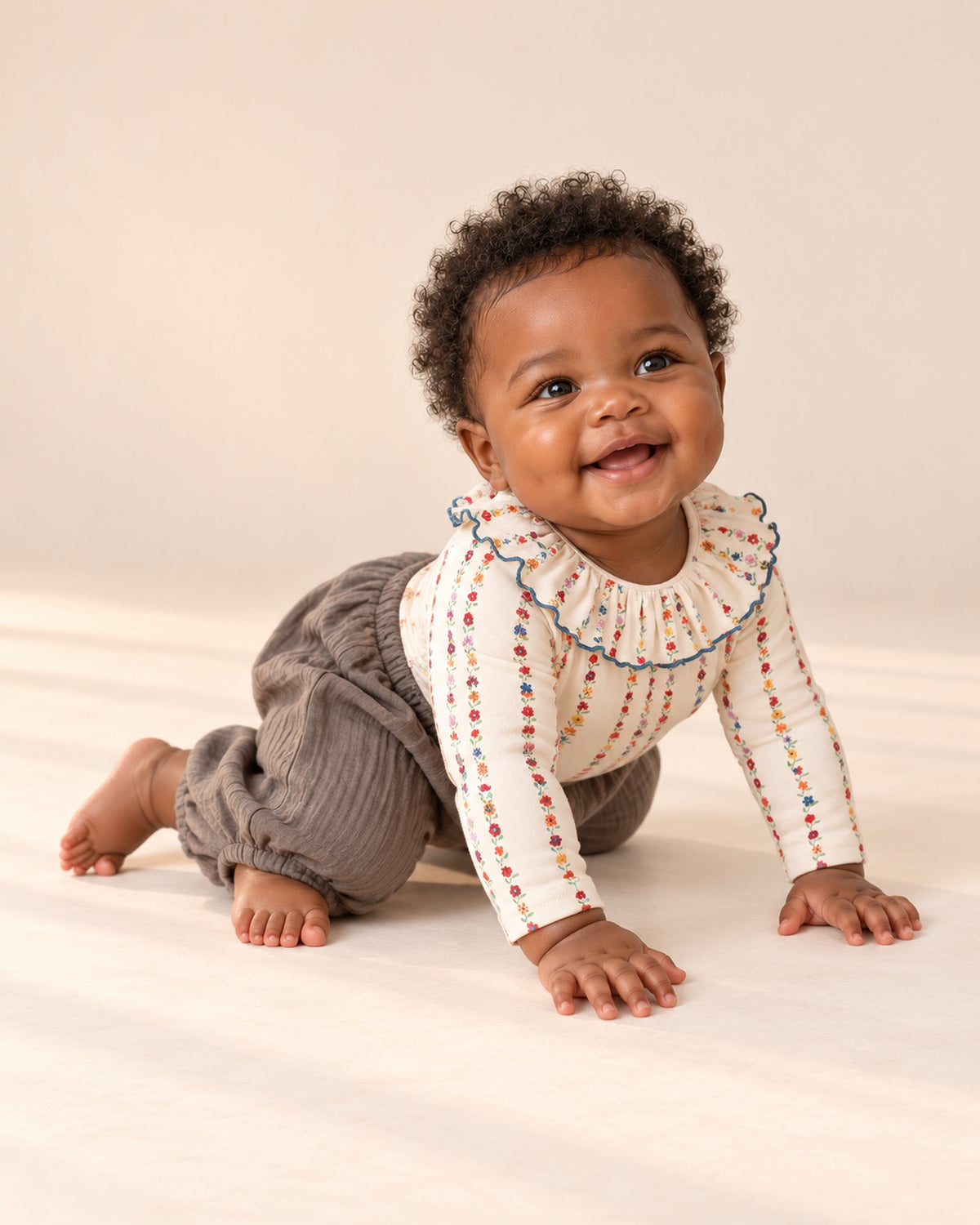 Briar Muslin Balloon Pants in Taupe – natural pose