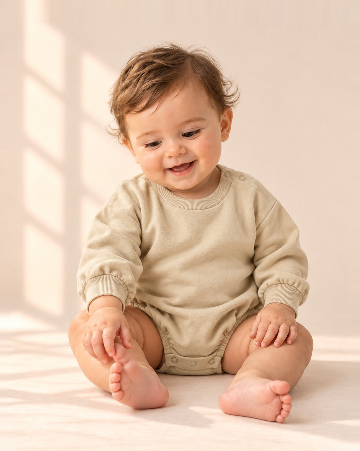 Gus Sweatshirt Bubble Romper in Khaki – main