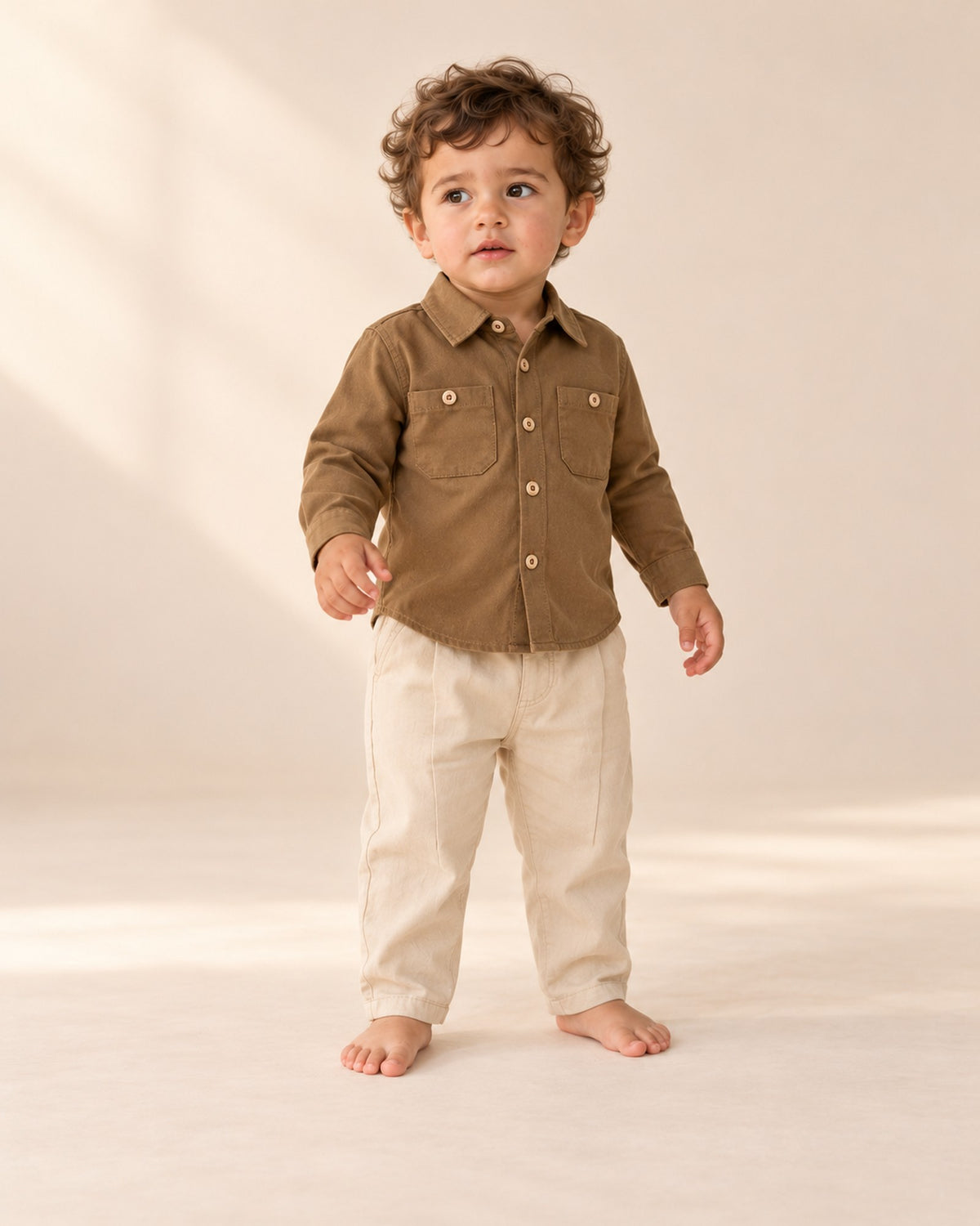 Louis Pull-On Chinos in Cream – natural pose
